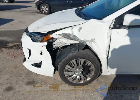 2017 Toyota Corolla Le from USA, damaged, VIN 5YFBURHE7HP661768